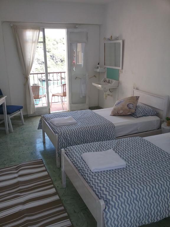 La Marina De Maria Guest House Cala Figuera  Exterior photo